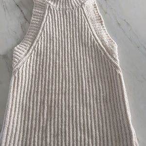 Anthropologie Sweater Vest in cream, size Extra Small